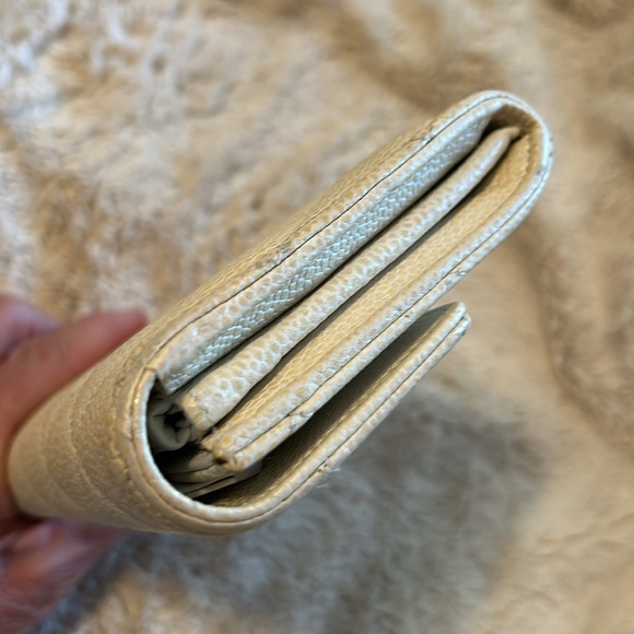 Chanel Pearly Caviar Quilted Large Classic Wallet with COA - Picture 3 of 12